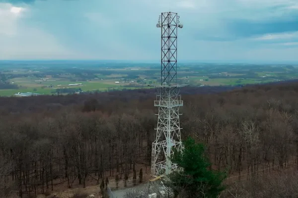 Upward Broadband Horseshoe Trail Tower serving norther Lancaster County and southern Lebanon County